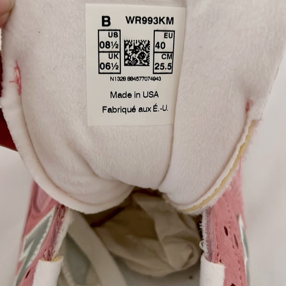 Susan G. Komen 🎀 / New Balance / Rare~993 Special Edition~Breast Cancer - Picture 7 of 11